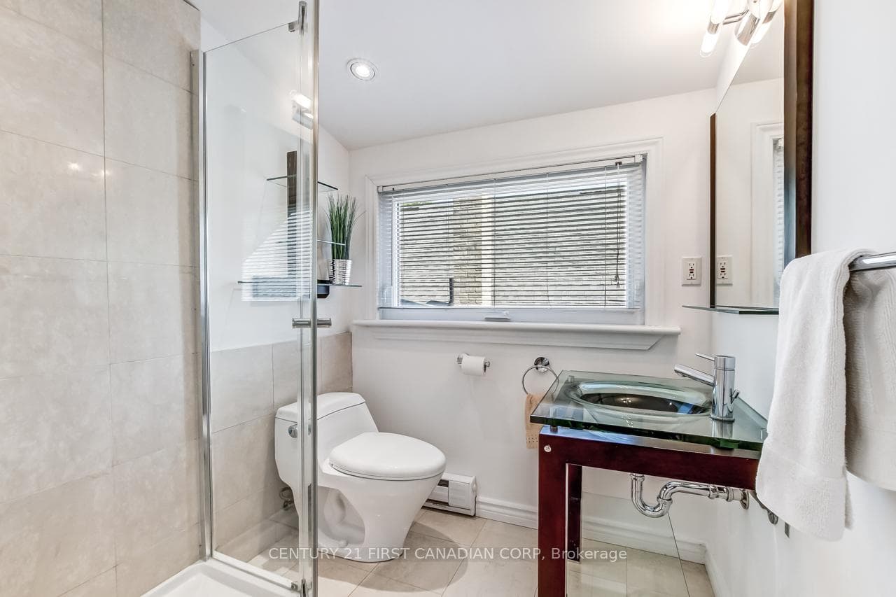103 Edward Street photo 11