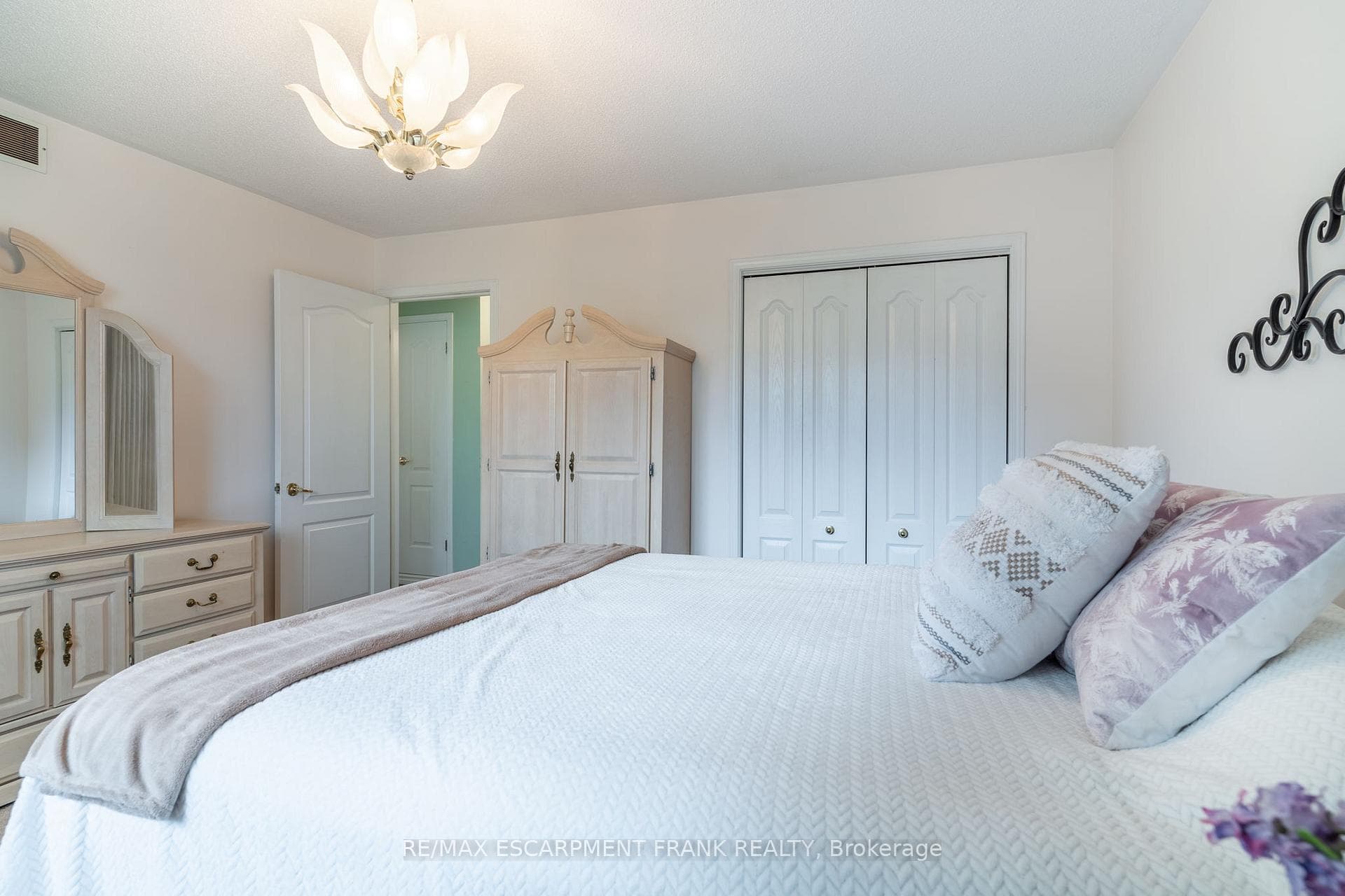 35 Annapolis Way photo 22