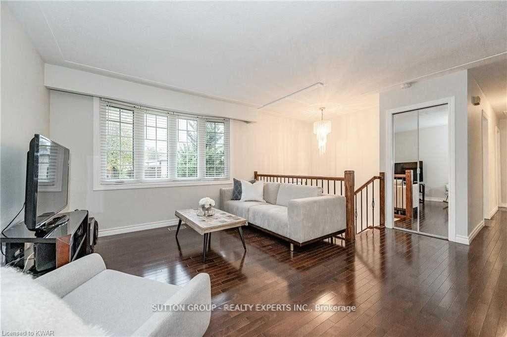 604 Glen Forrest Boulevard Unit Upper photo 9