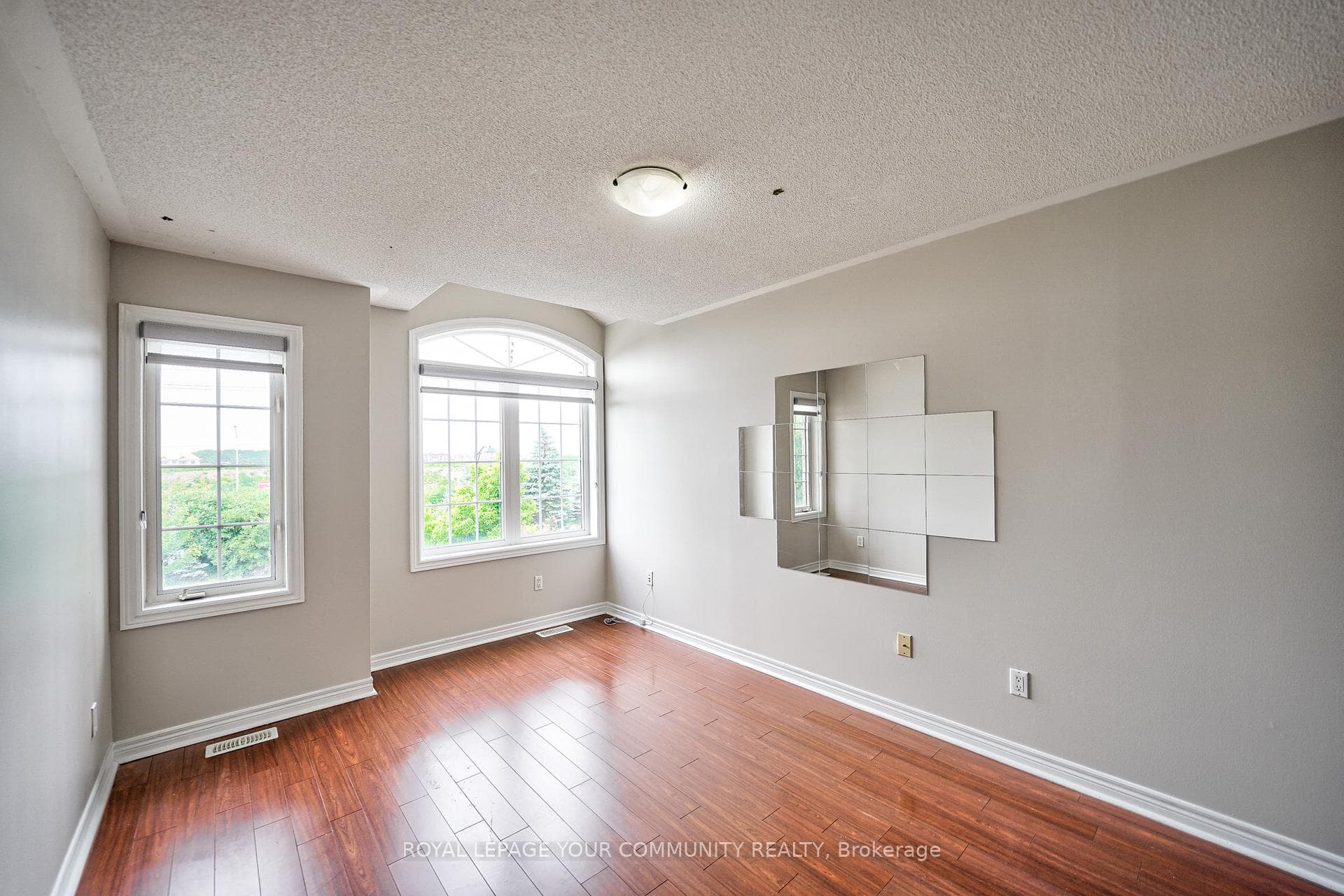 1094 Agram Drive photo 31