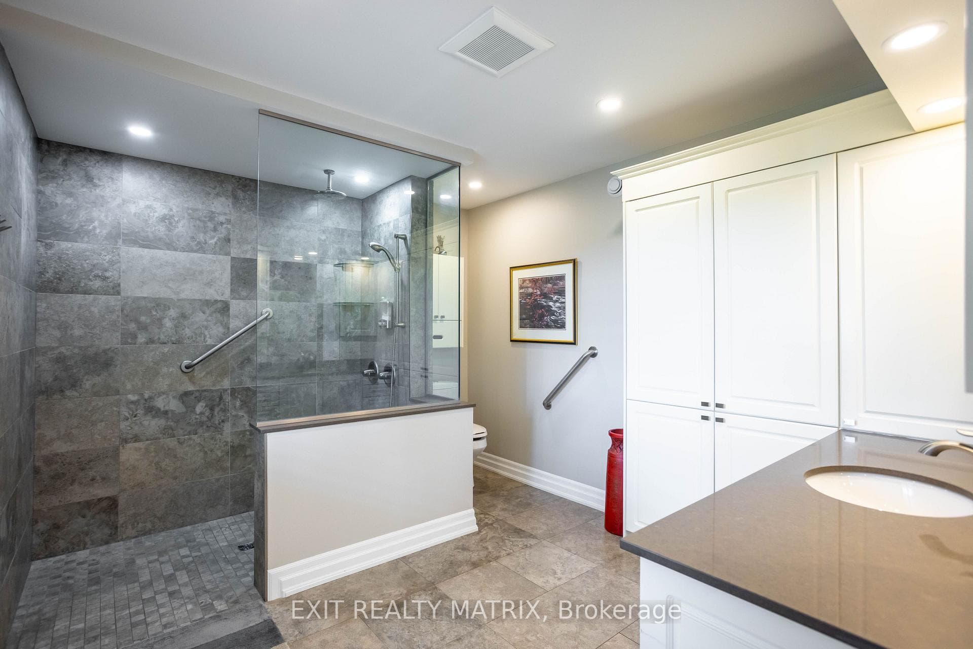 2392 8th Line Road photo 23
