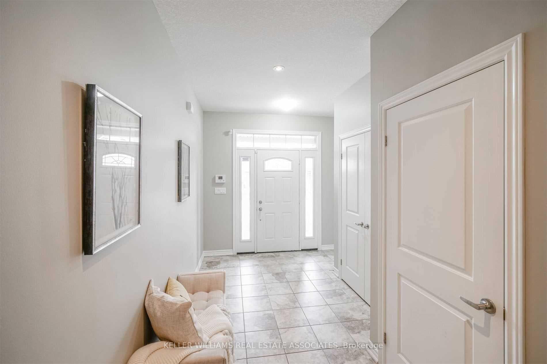 529 Starwood Drive Unit Upper photo 3