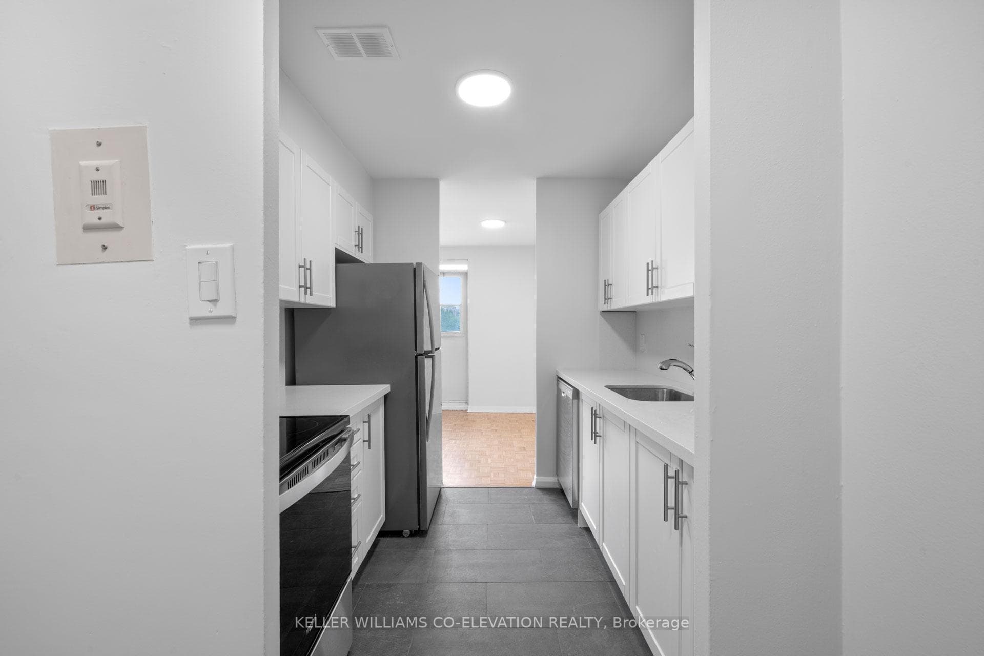10 Fontenay Court Unit 412 photo 6