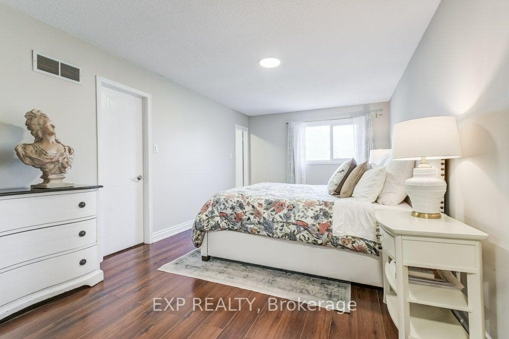 1506 Prince John Circle photo 23