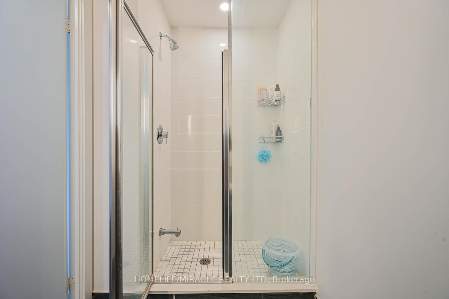 215 Veterans Drive Unit 1102 photo 23