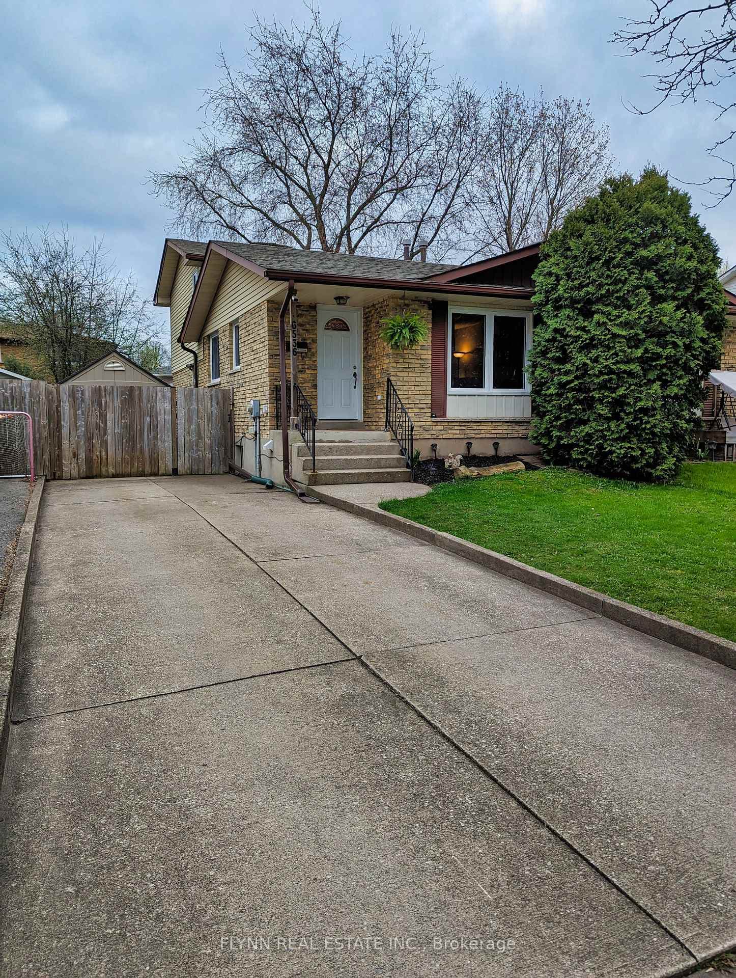 6536 Harmony Avenue photo 3