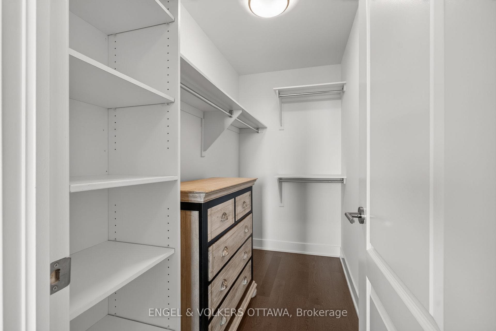 1035 Bank Street Unit 1501 photo 23