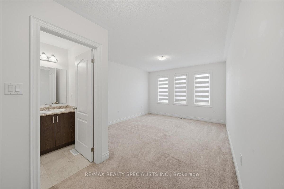 281 Blue Dasher Boulevard photo 36