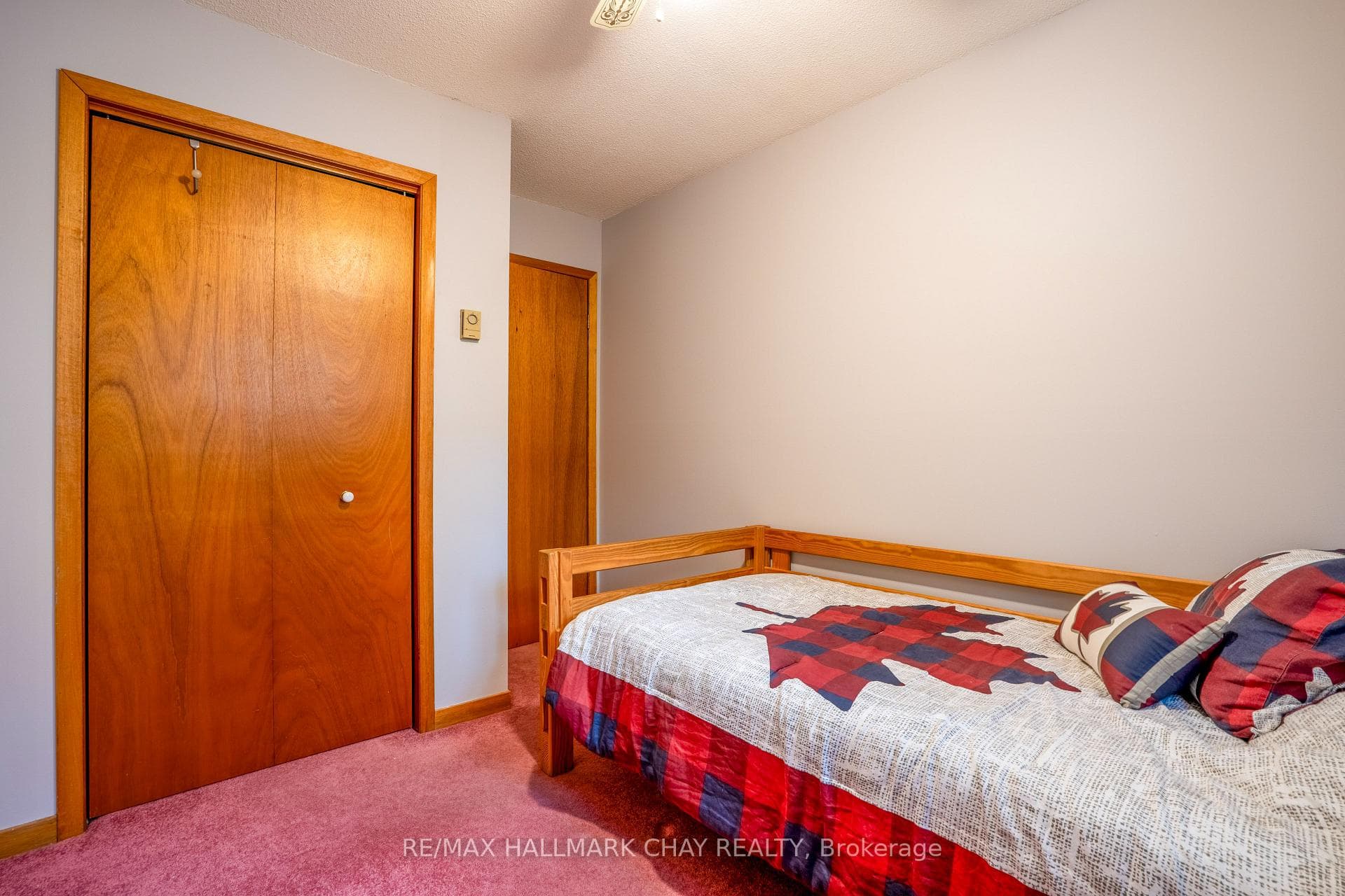 86 Oliver Drive photo 17