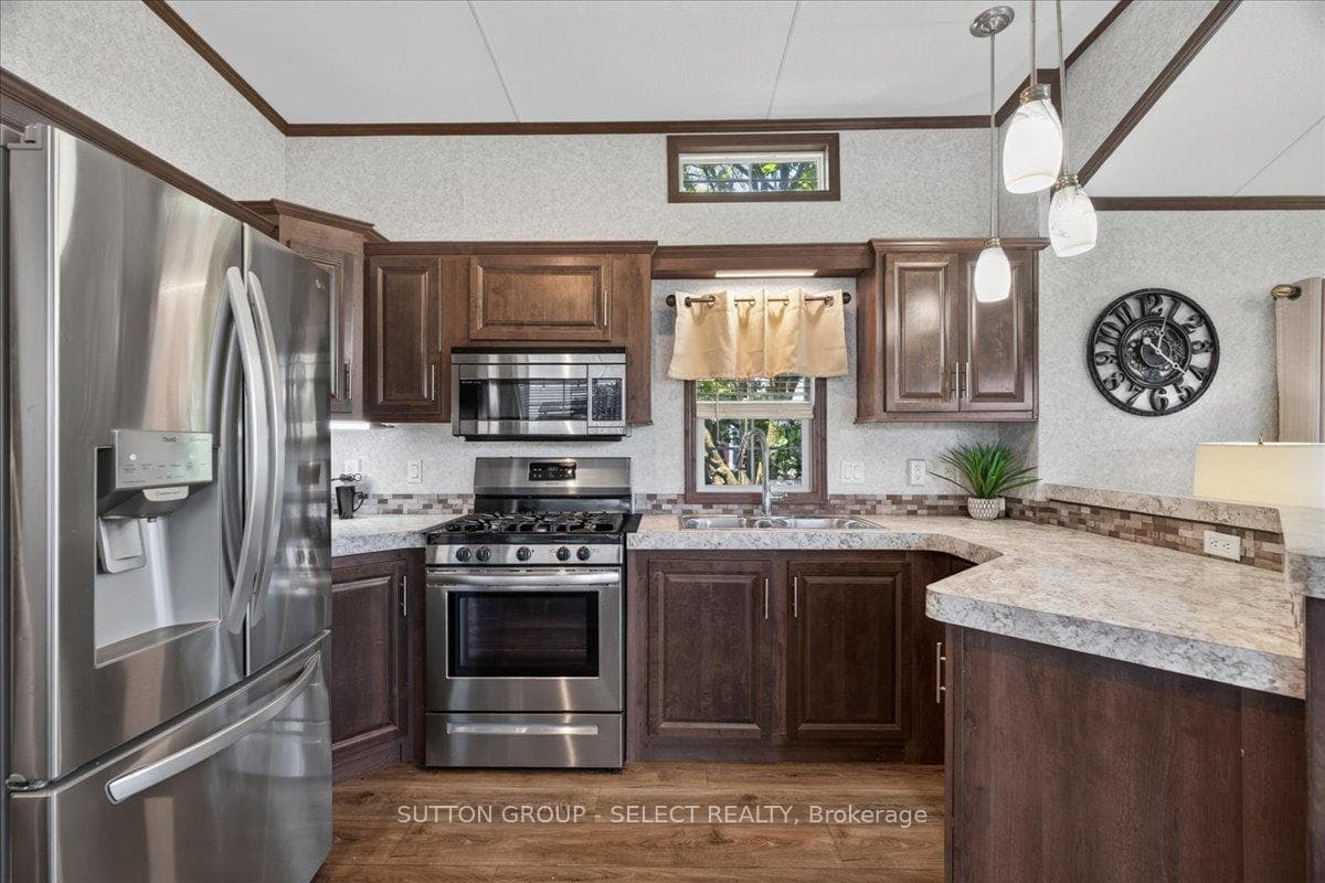 8685 Rock Glen Road Unit 402 photo 10