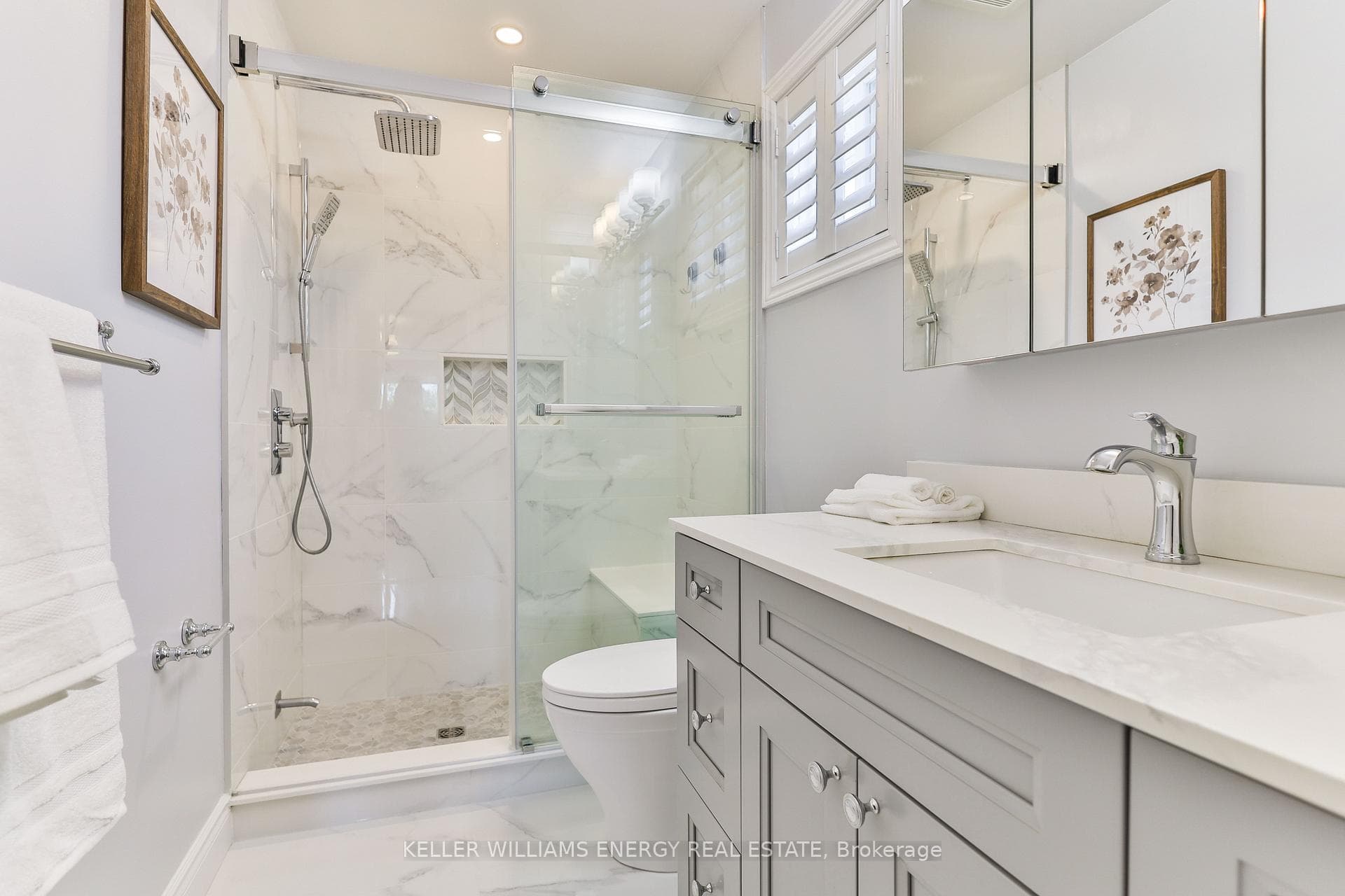 38 Toba Crescent photo 12