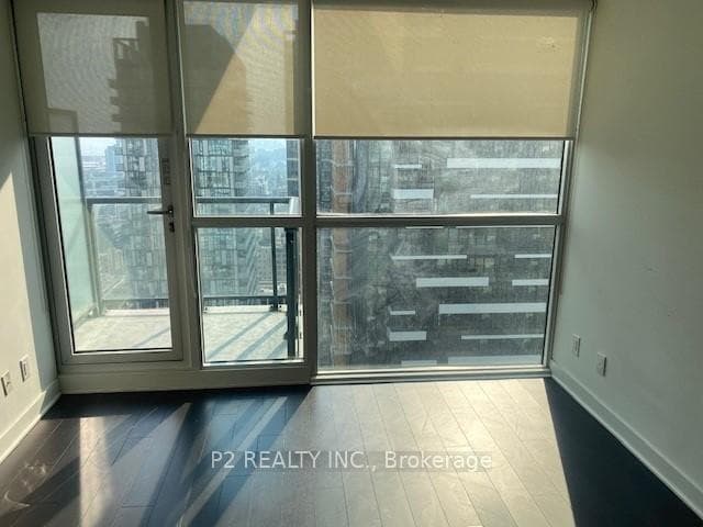 290 Adelaide Street Unit 3703 photo 8
