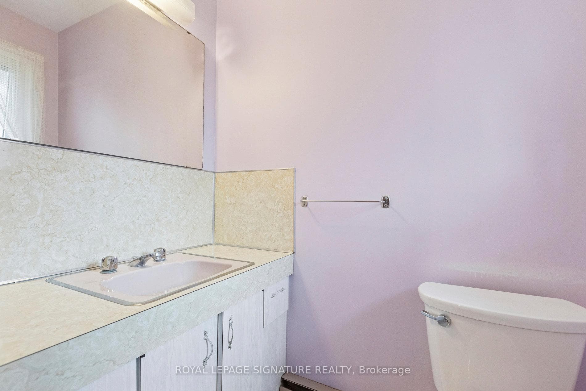 159 Churchill Road photo 20