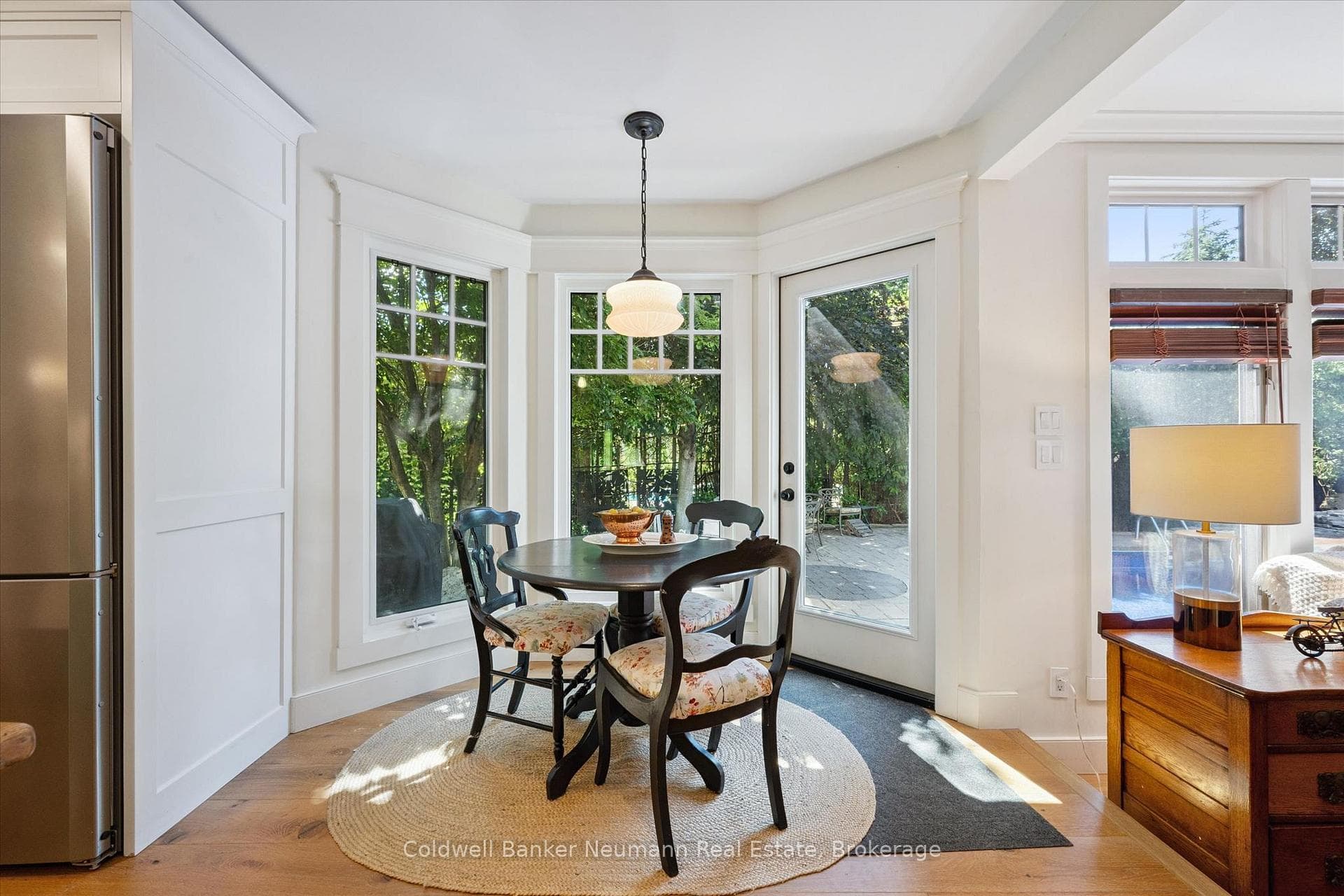 35 Monticello Crescent photo 9
