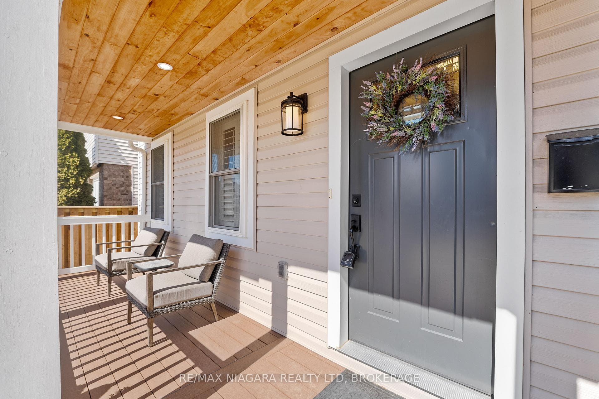 43 NORTHGLEN Avenue photo 3