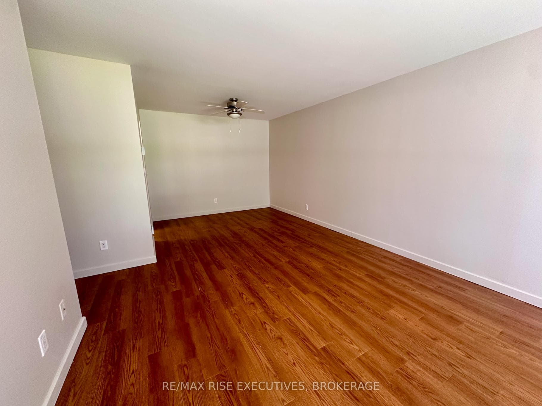 1020 Pembridge Crescent Unit 119 photo 3
