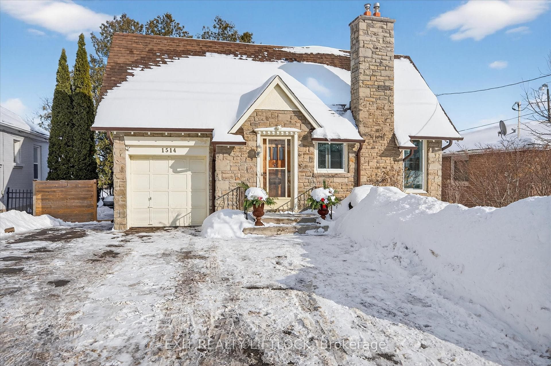 1514 Monaghan Road photo 3