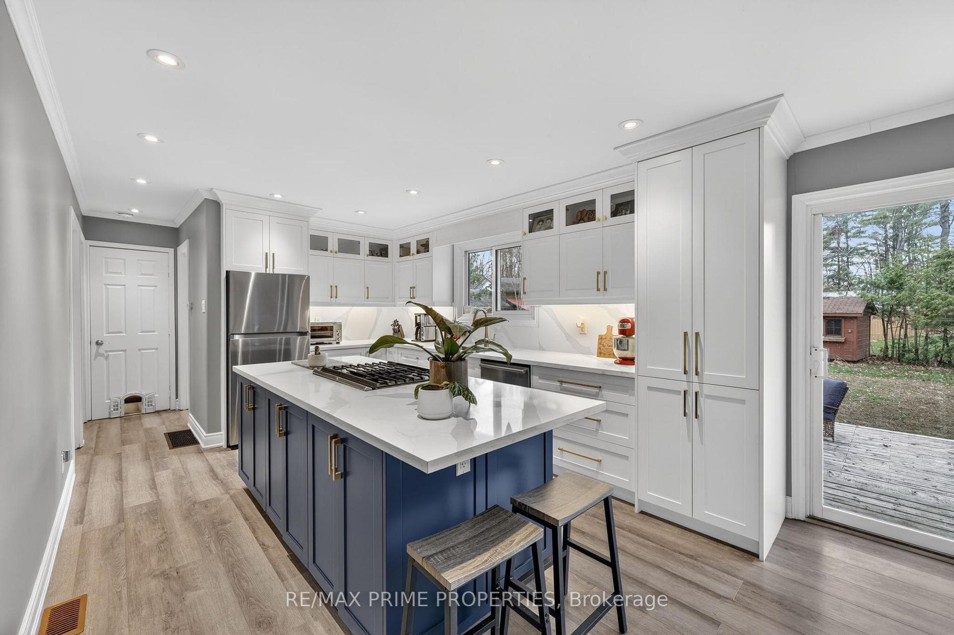 118 Stanley Road photo 3