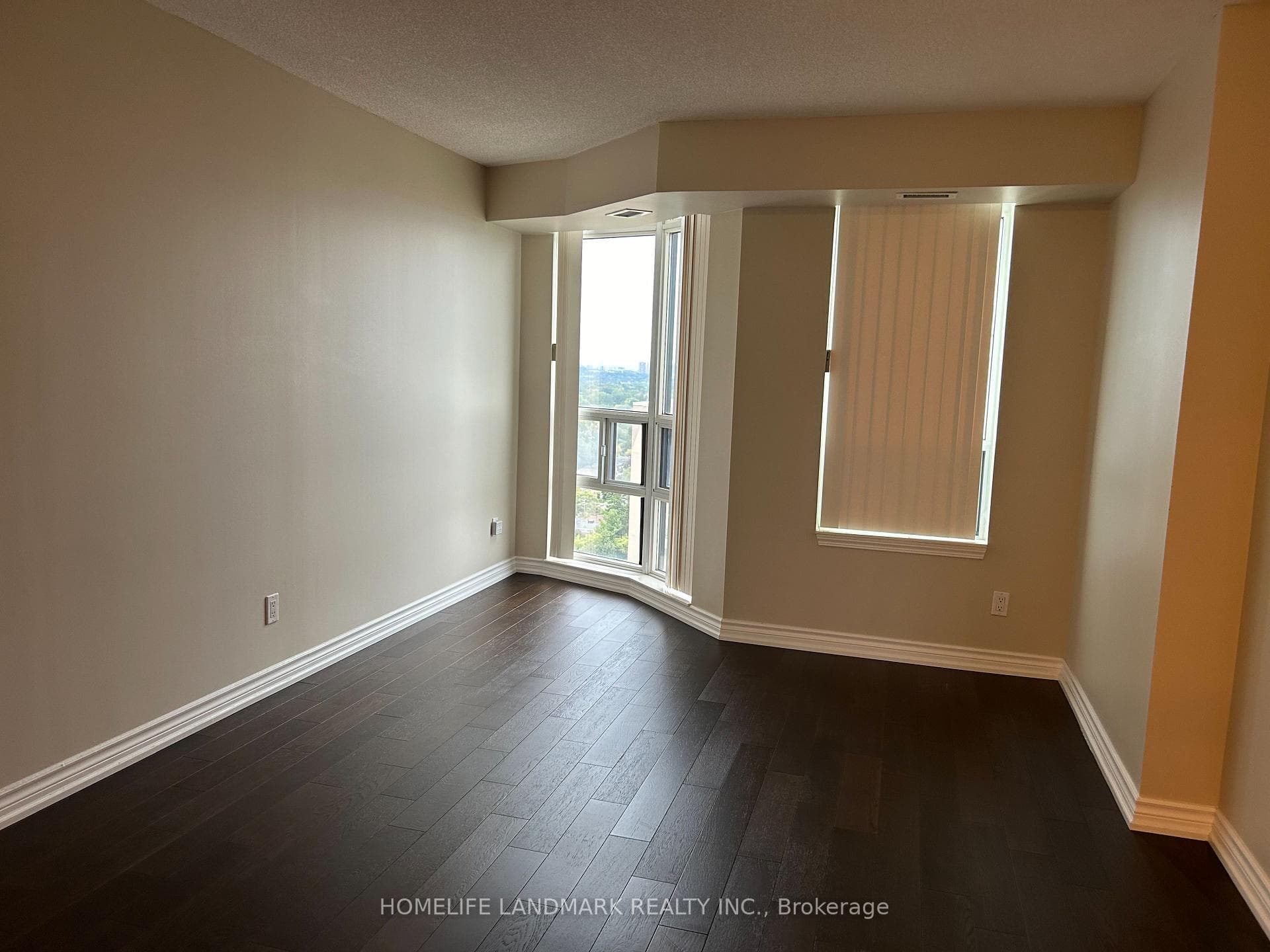 33 Empress Avenue Unit 2005 photo 12