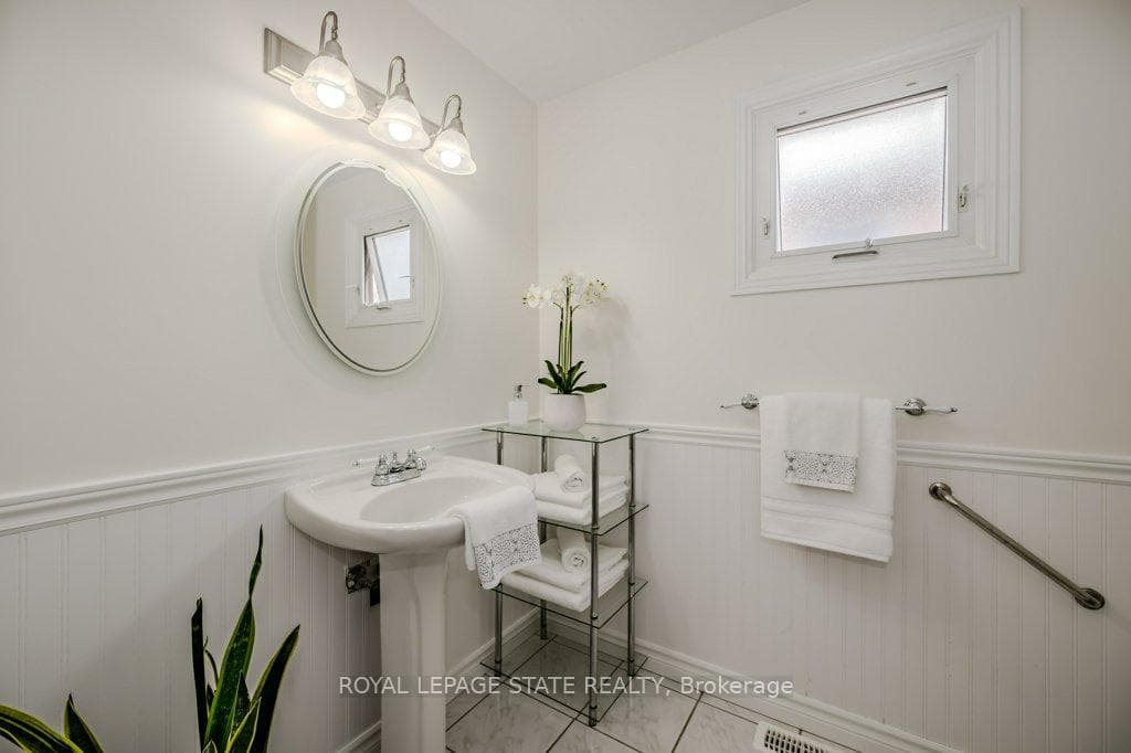 60 Glenayr Street photo 21