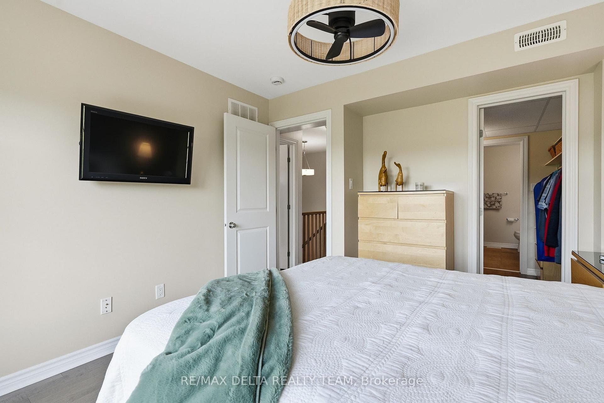 782 Cap Diamant Way photo 20