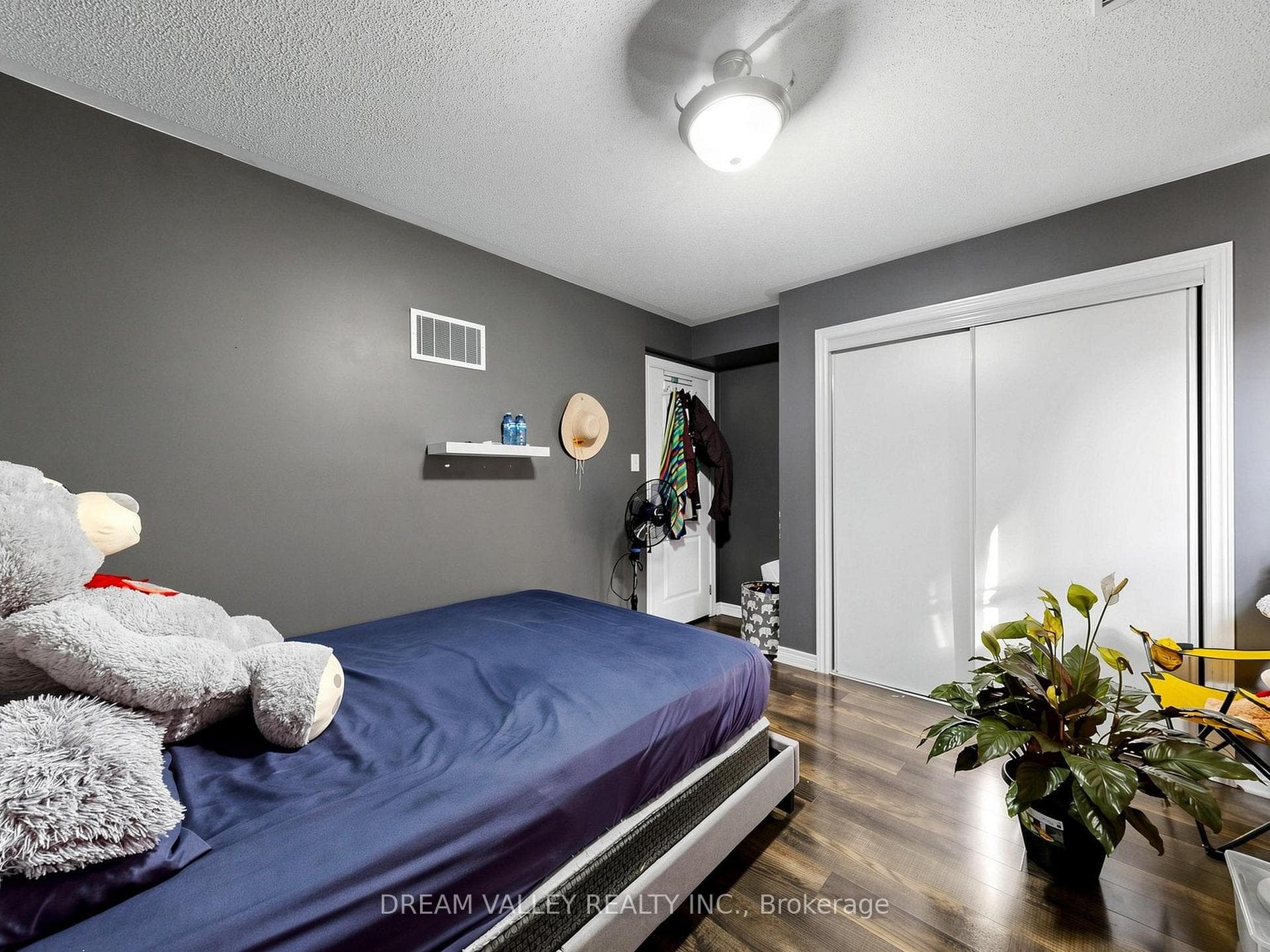8 Zezel Way photo 11