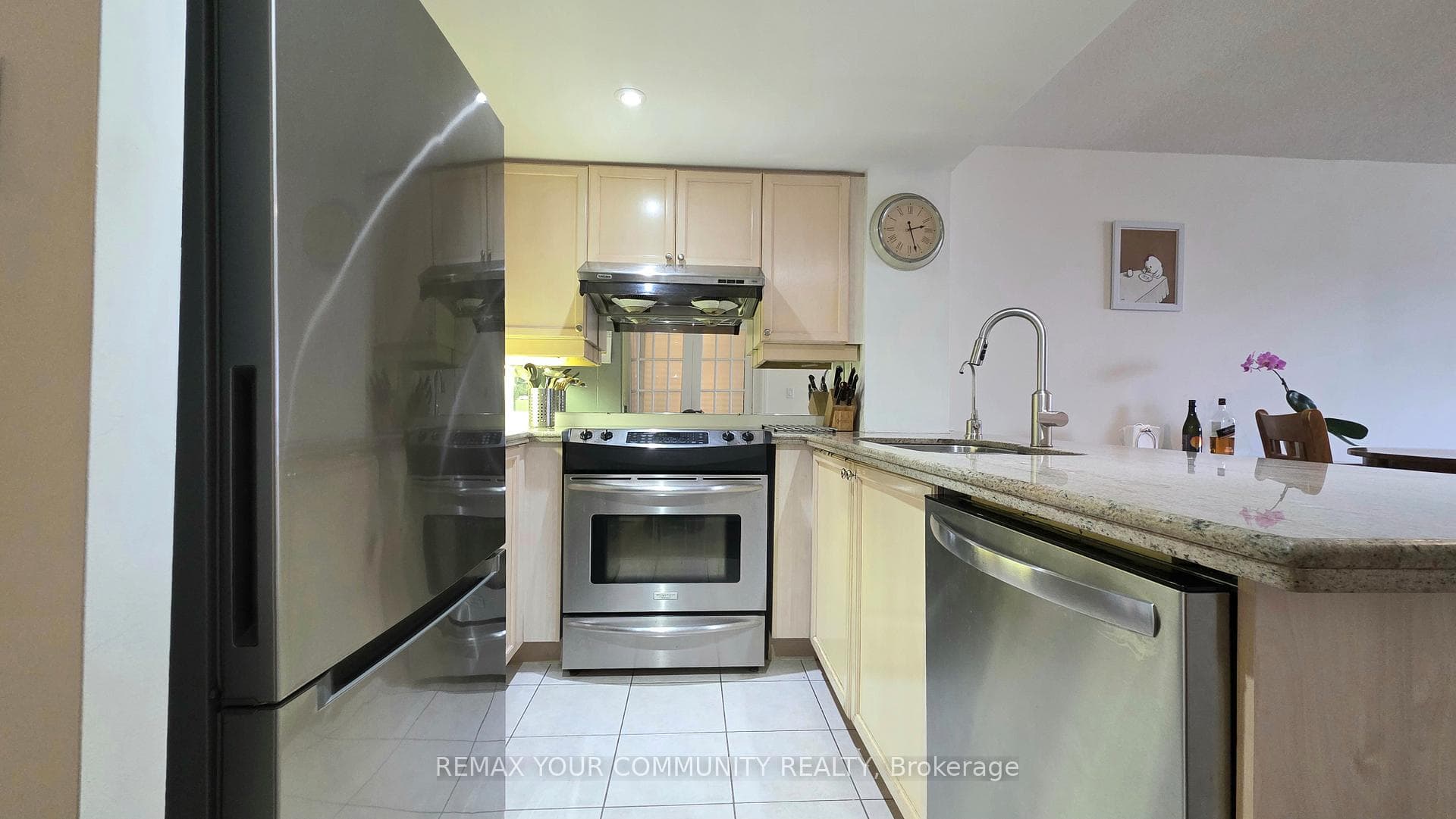 1 Rean Drive Unit 1503 photo 13
