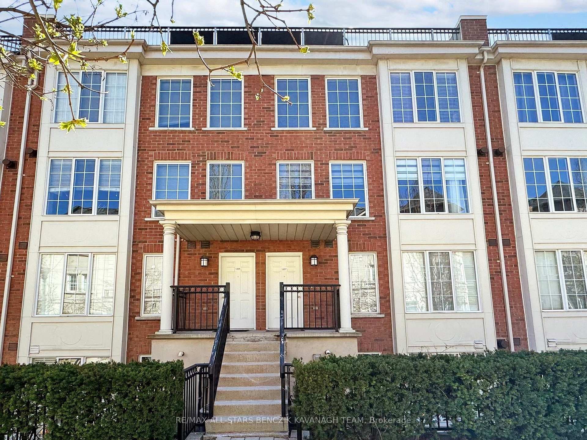 5 Everson Drive Unit 1207 photo 1
