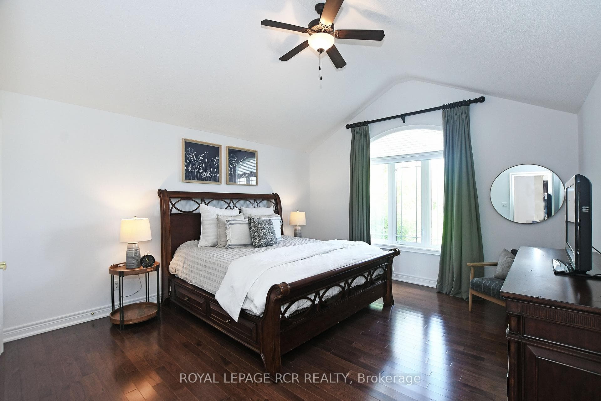 36 Soleil Boulevard photo 23