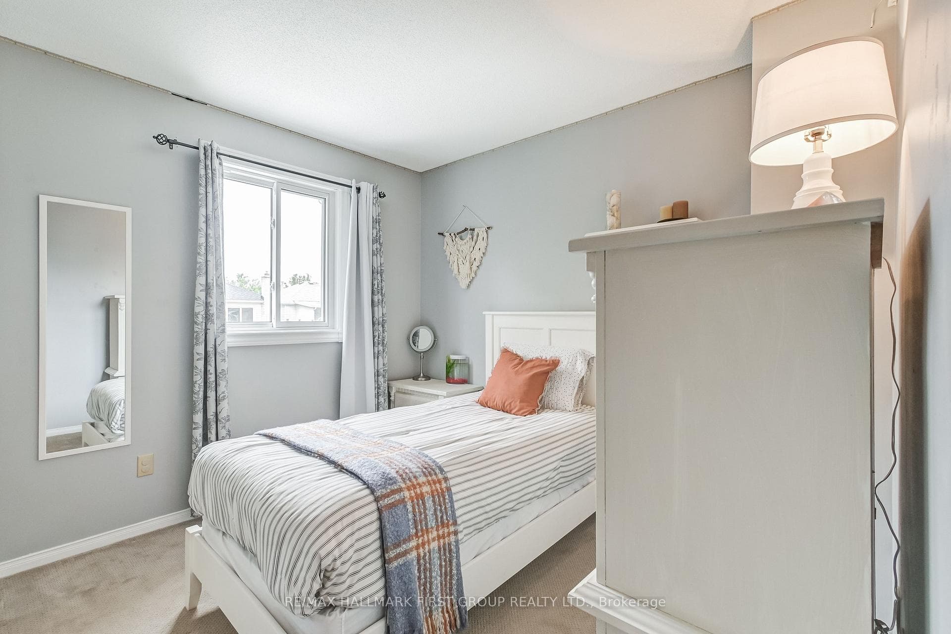 37 Glanville Crescent photo 21