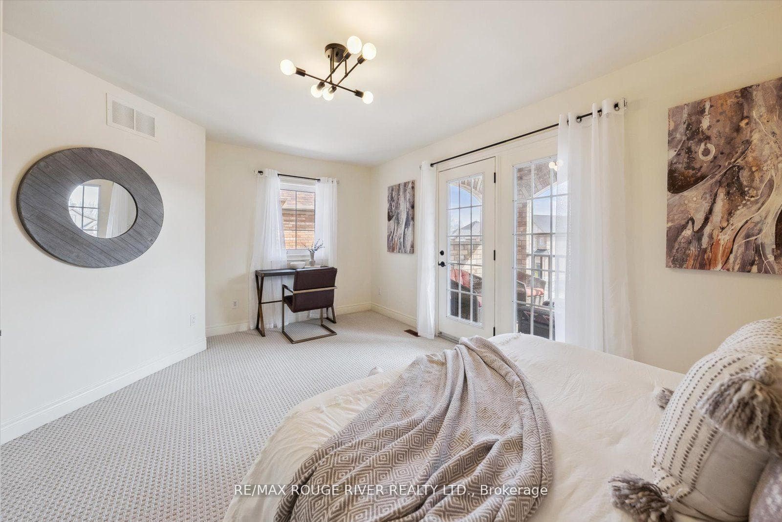308 Mapleview Court photo 26