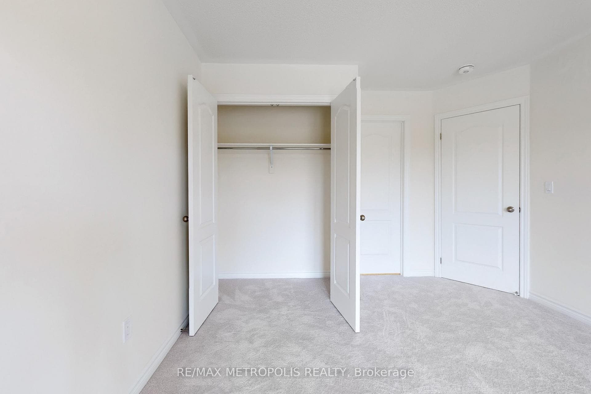 167 Hawkins Street photo 34