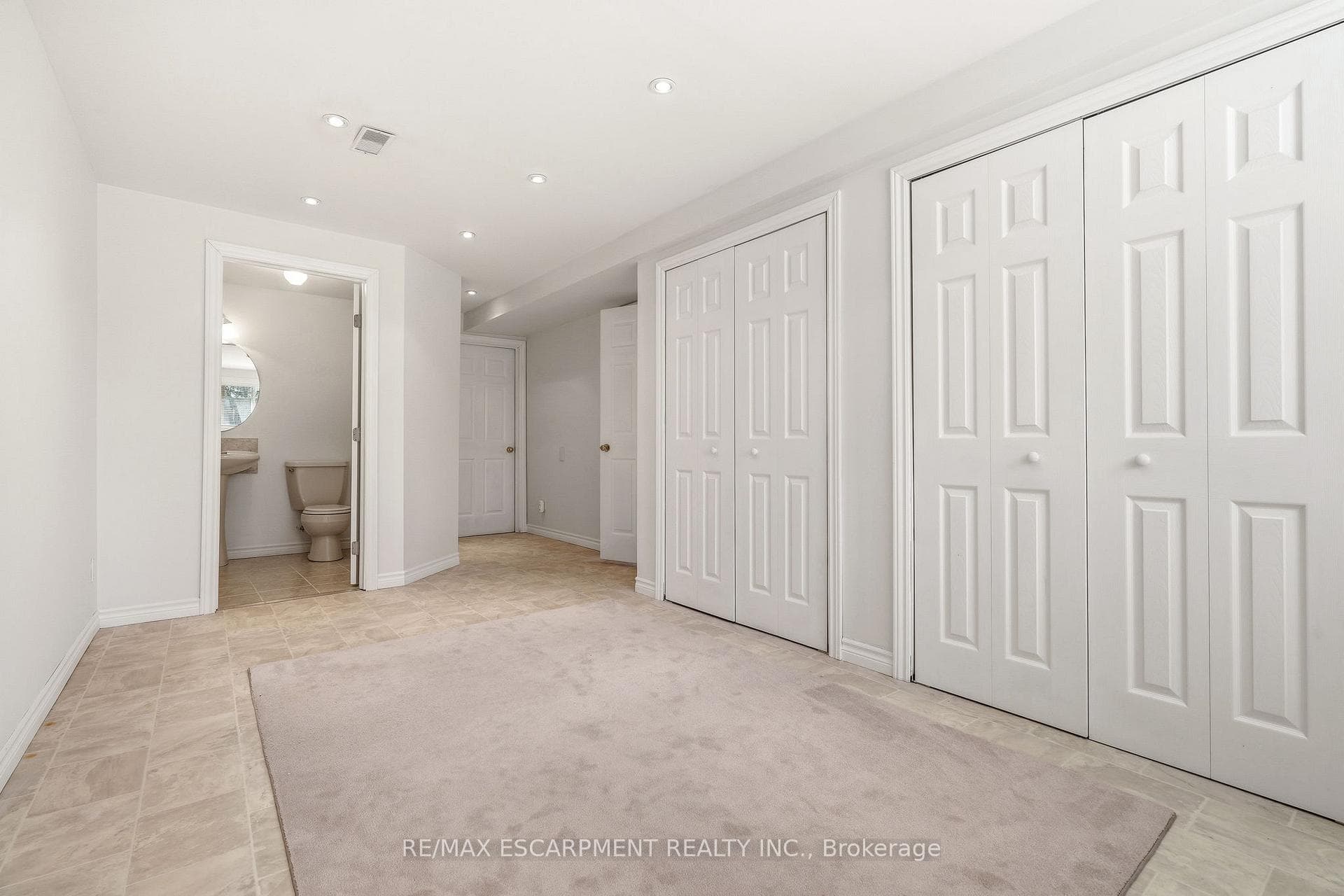 4400 MILLCROFT PARK Drive Unit 40 photo 41