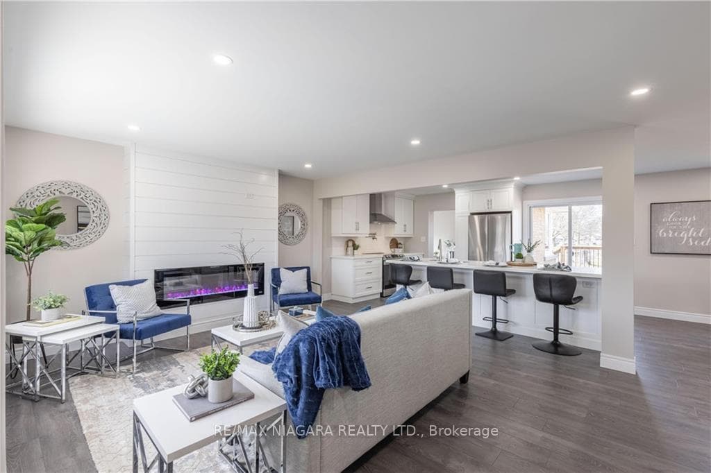 5669 Belmont Avenue photo 2