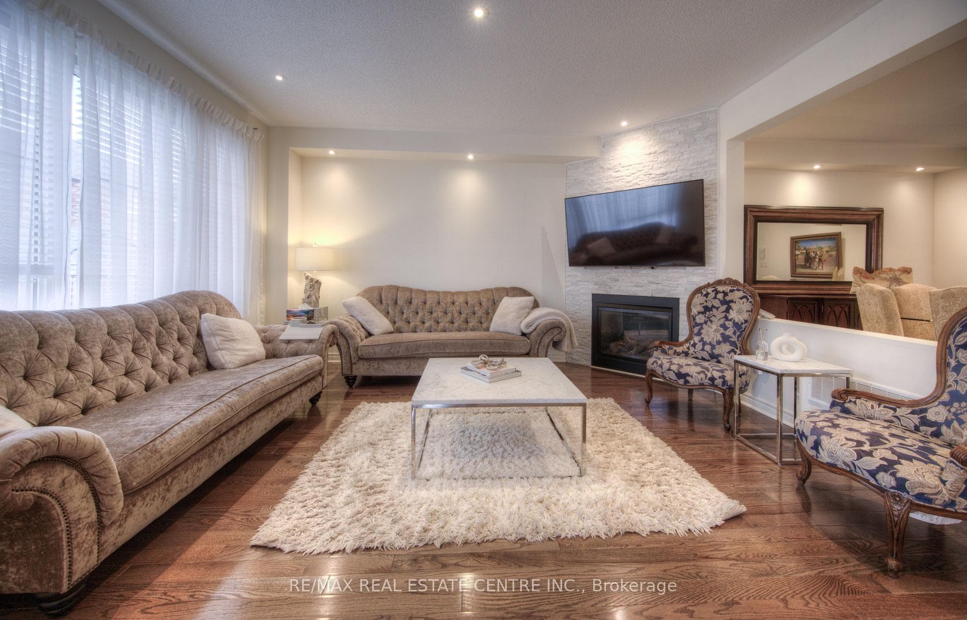 442 Cedric Terrace photo 8