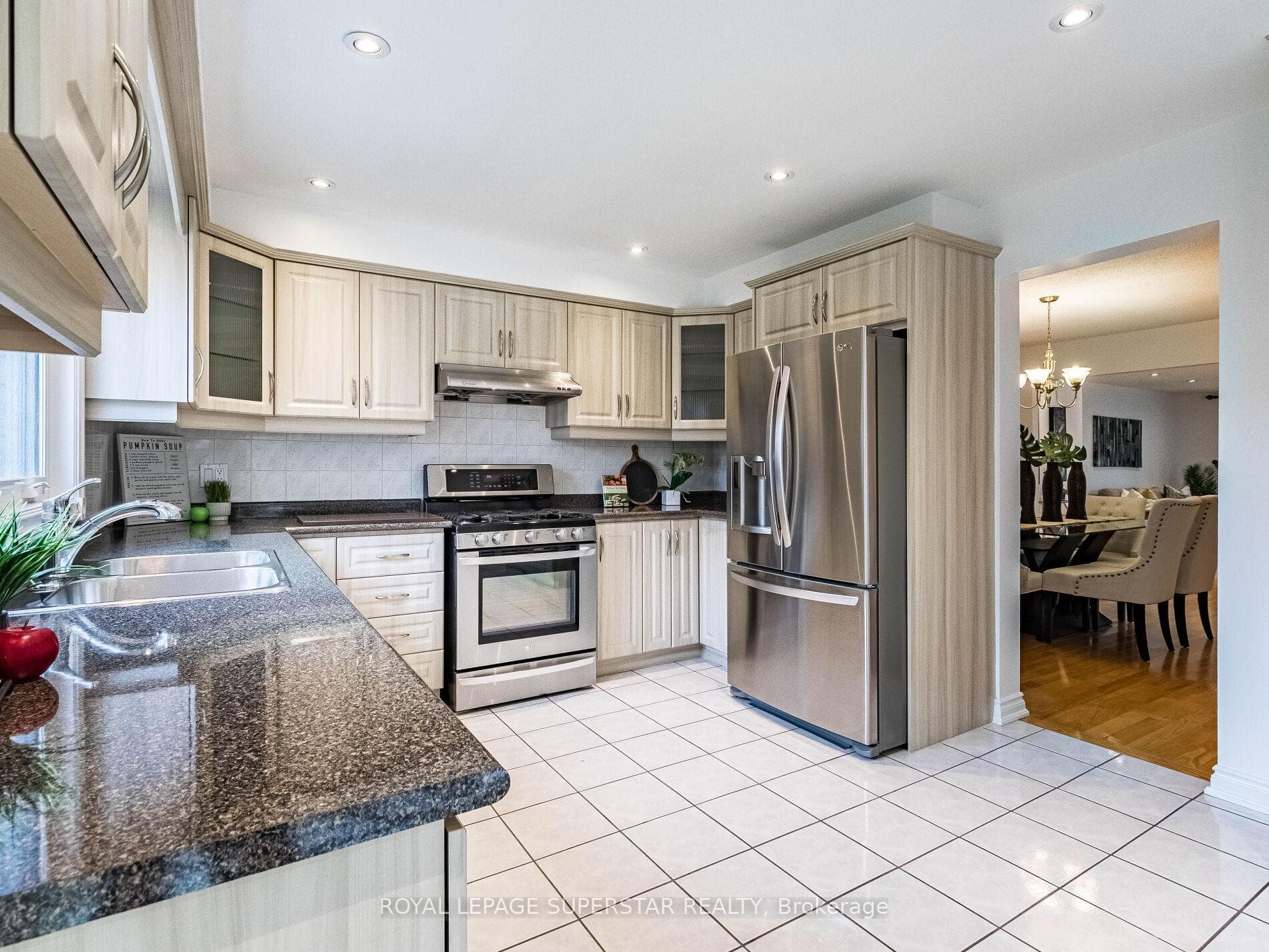 65 Highgate Drive photo 7