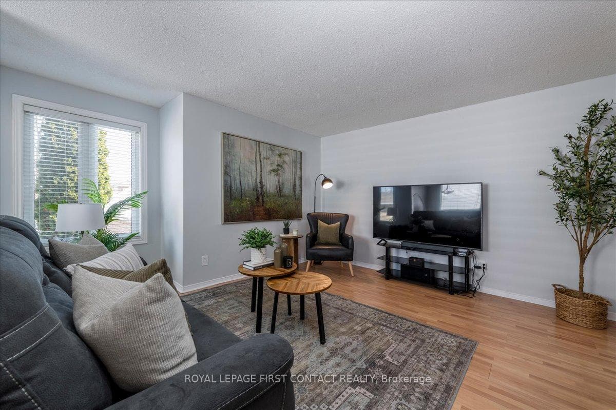 36 CHURCHLAND Drive photo 11