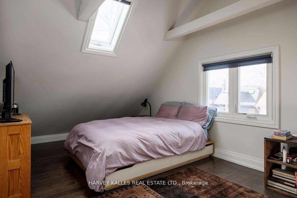 125 Hilton Avenue photo 29