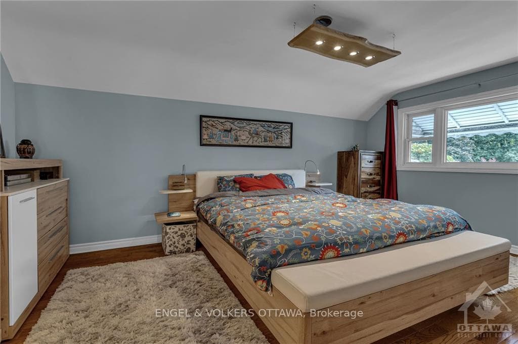 525 BRAYDON Avenue photo 22