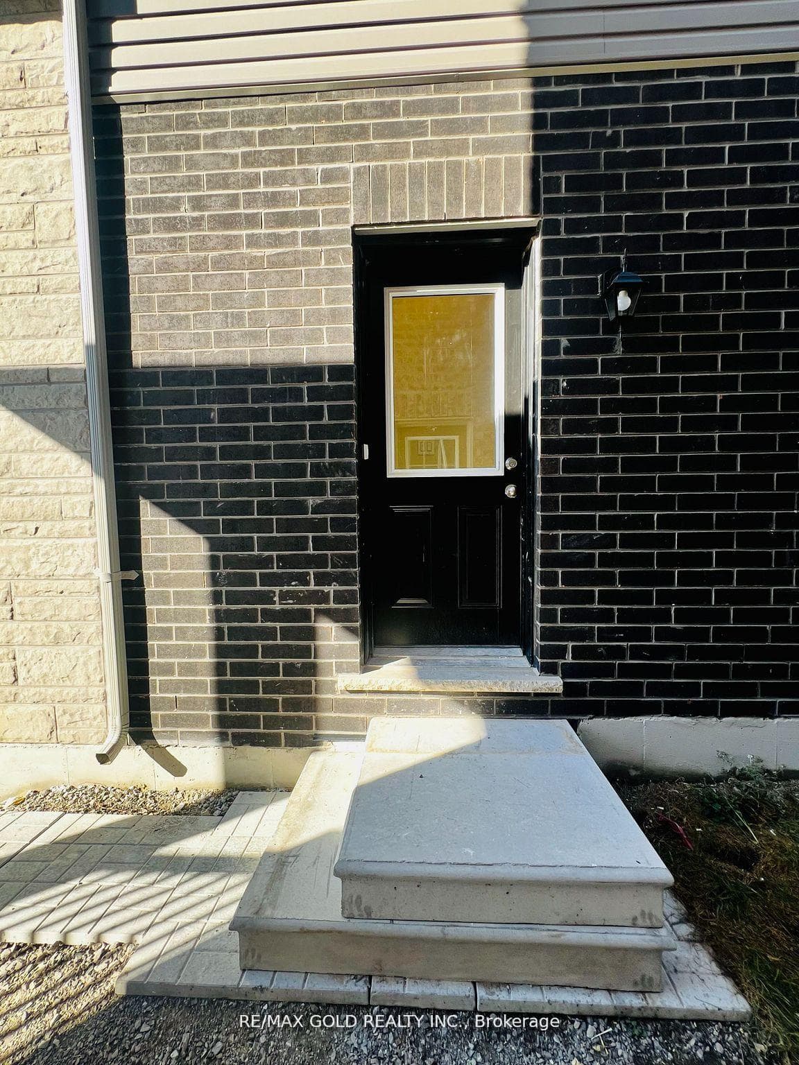 24 Hylton Drive Unit Bsmt photo 2