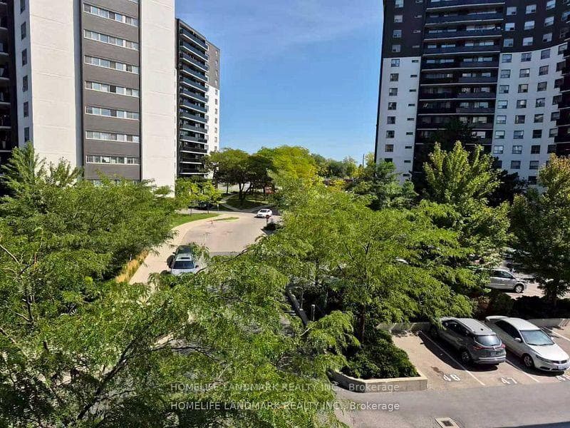 1346 Danforth Road Unit 302 photo 3