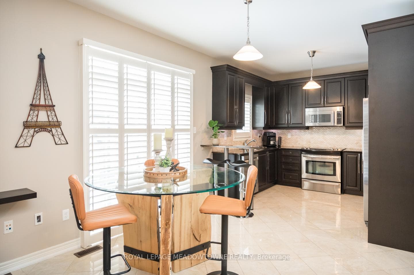 318 Malboeuf Court photo 12