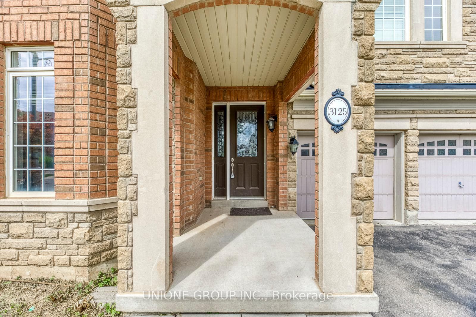 3125 Trailside Drive photo 2