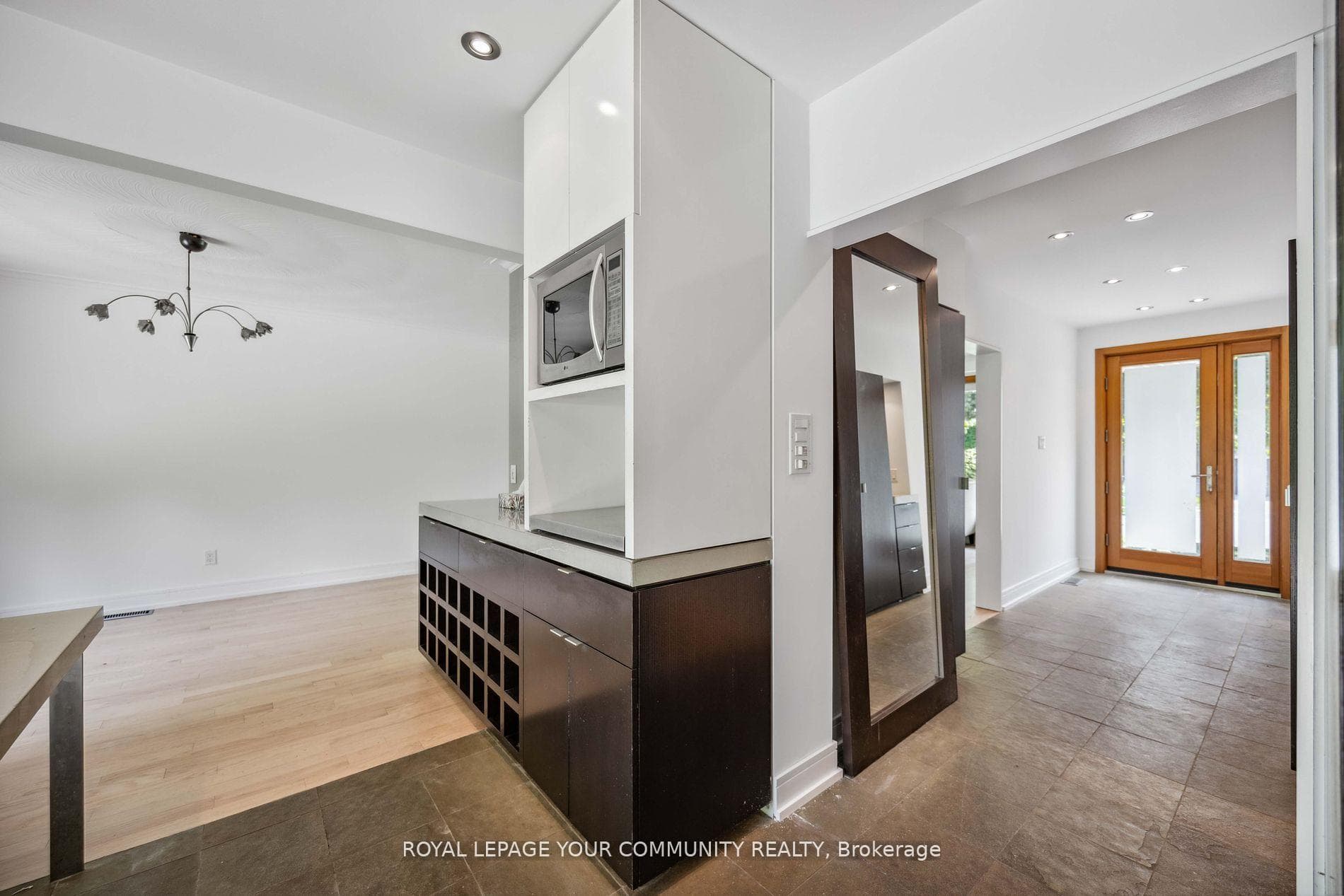 159 Burbank Drive photo 13