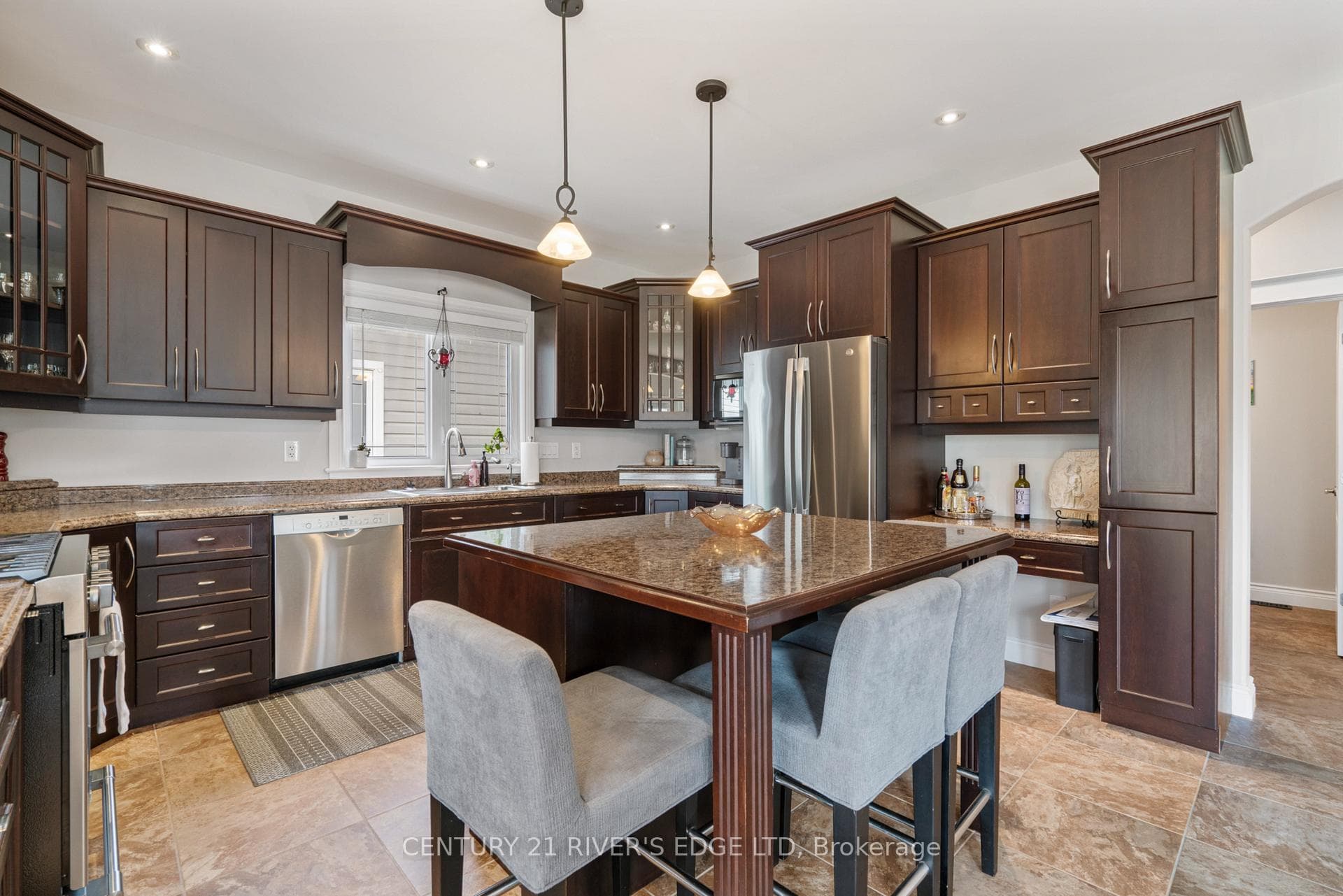 414 Brock Street photo 15