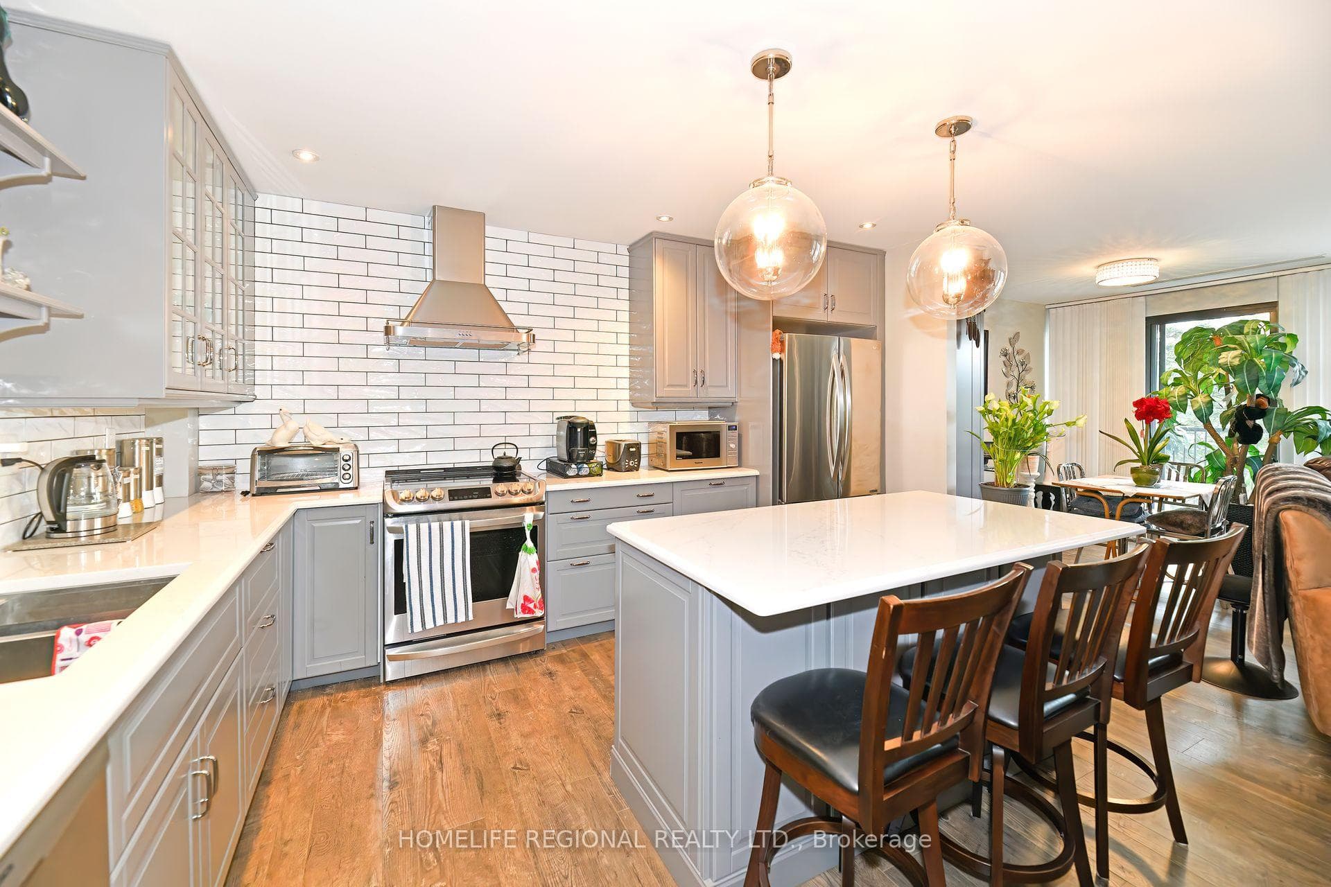 337 Simcoe Street Unit 306 photo 8