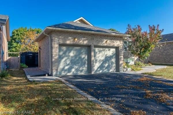 77 BARKER Drive photo 3