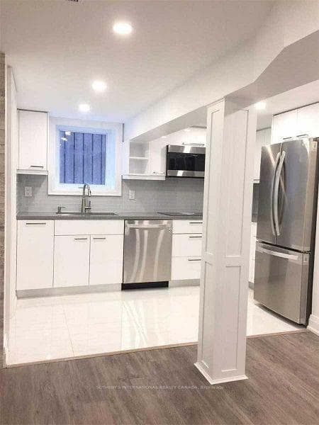340 Kenilworth Avenue Unit B photo 1