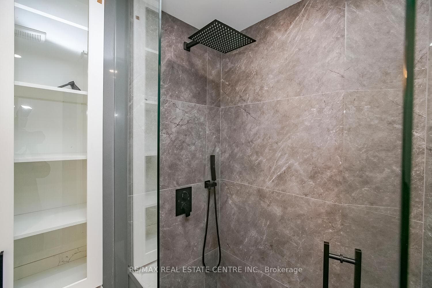2389 Cobbinshaw Circle photo 25
