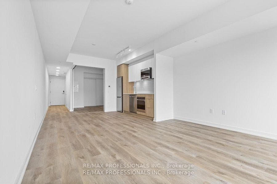 6 Chartwell Road Unit 219 photo 13